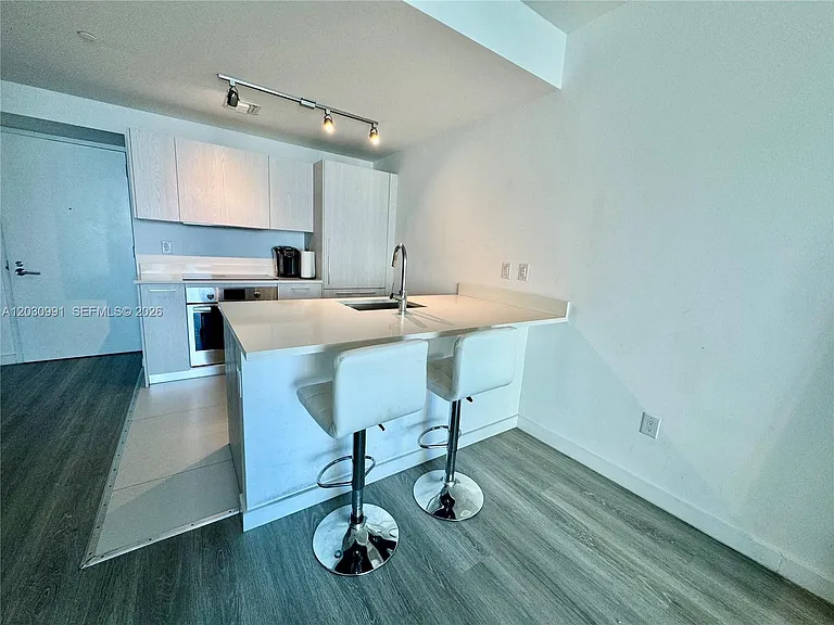 501 NE 31st St #2903 — Photo 10