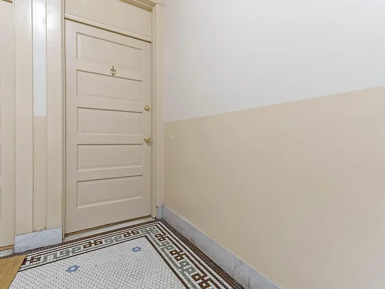 1724 T St NW #23 — Photo 22