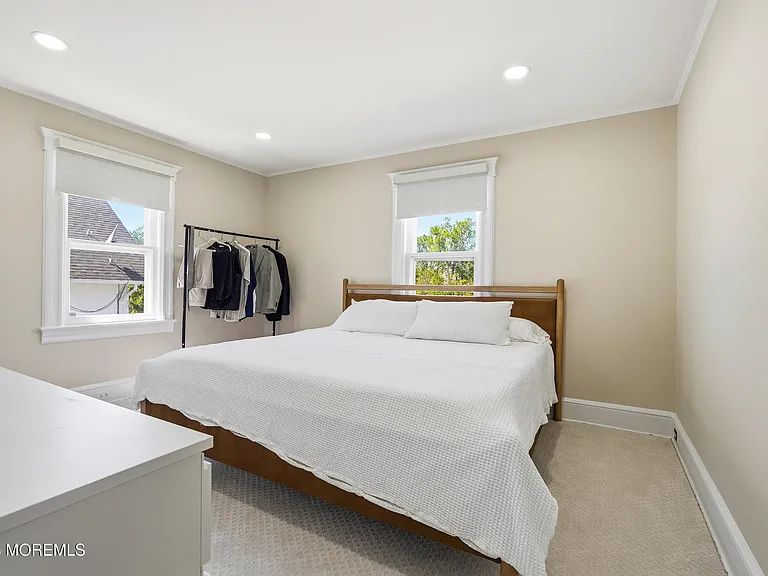 74 Poplar Ave — Photo 22