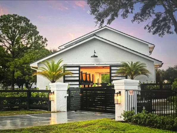 14322 Draft Horse Ln, Wellington, FL 33414