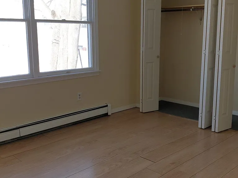 162 Warner St — Photo 14