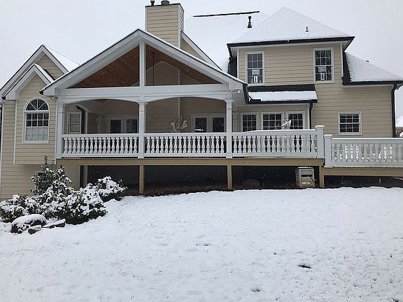 2nd image of 2488 Chancery Pl NE