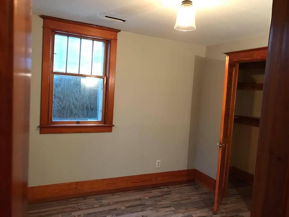 Bedroom with nice closet, great windows throughout