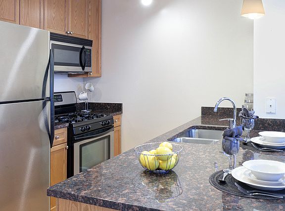 3rd image of 1400 S Michigan Ave APT 2307