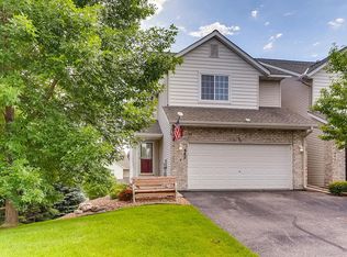 483 Pleasant Ct, Chaska, MN 55318