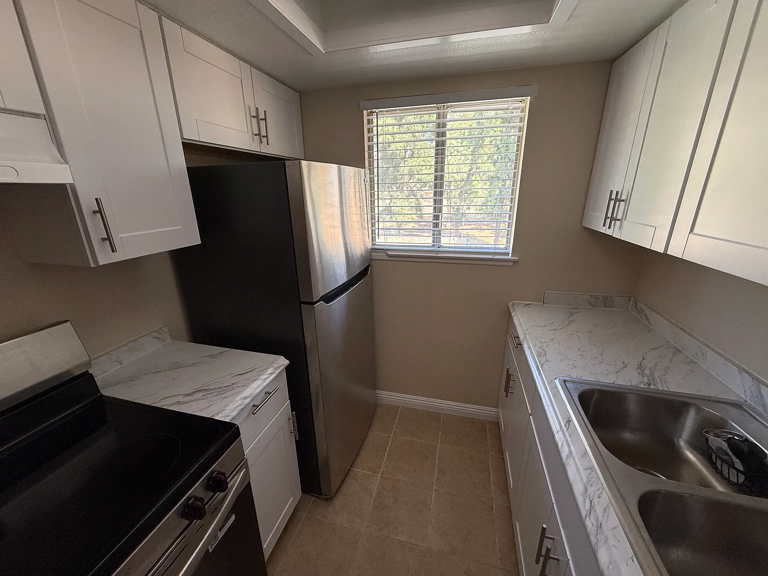 2 bed, 771 sqft, $2,200 — Photo 4