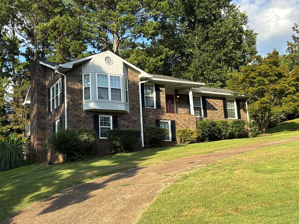 1st image of 1705 Spring View Ln