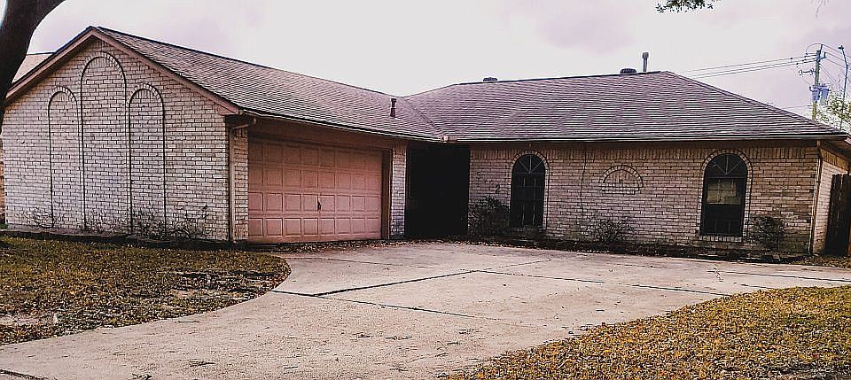 1st image of 3922 Paulette Dr