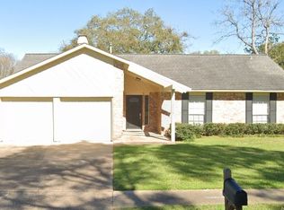 13518 Sherwood St, Sugar Land, TX 77498