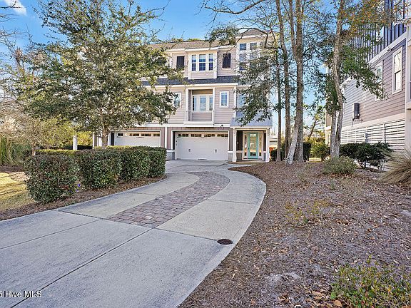 2nd image of 7733 Dunewalk Court