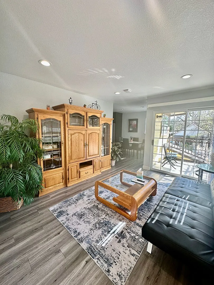 Aggie Properties - Residential — Photo 2