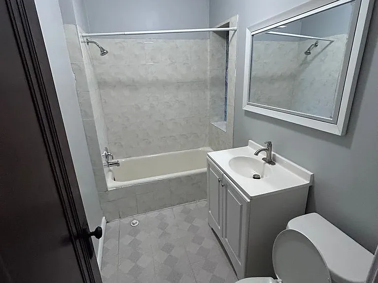 5105 W 21st St #14 — Photo 17