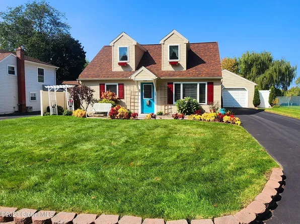 36 Bailey Avenue, Latham, NY 12110