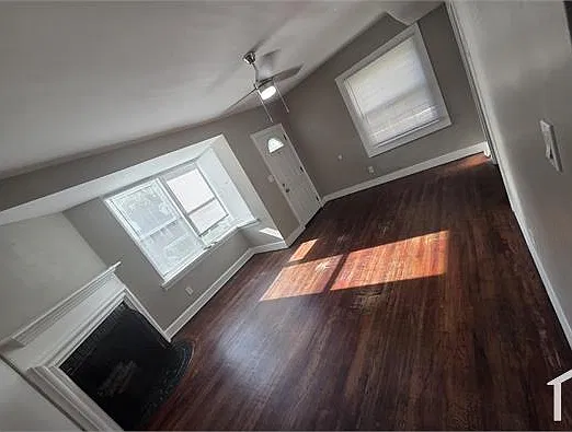 4 bed, 1558 sqft, $1,850 — Photo 2