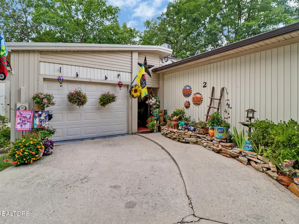 33 Big Horn Ct APT 2, Crossville, TN 38572