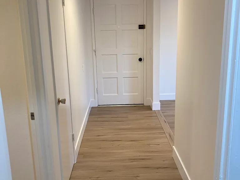 3375 Payne Ave — Photo 20