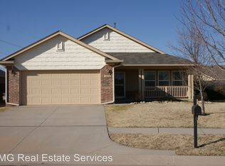 825 Humming Fish Dr, Norman, OK 73069