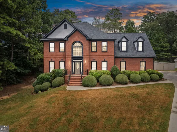2310 Pinehaven Ct, Grayson, GA 30017