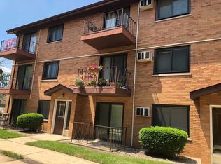 6129 W 64th Pl APT 1, Chicago, IL 60638