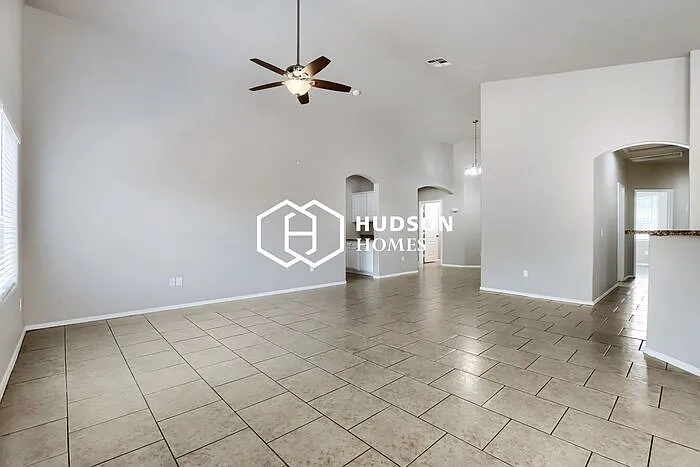 931 S 241st Ave — Photo 7