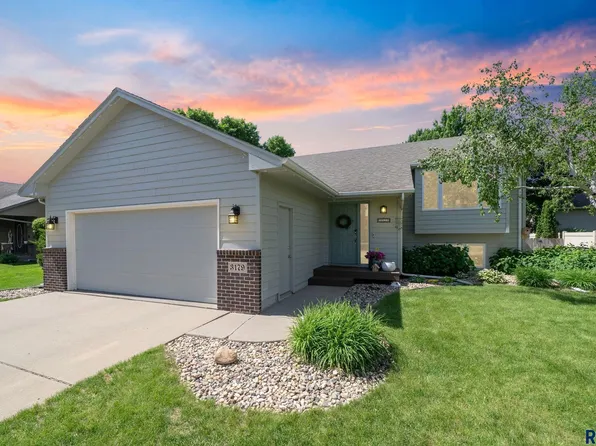 3179 S Tyler Ct, Sioux Falls, SD 57103