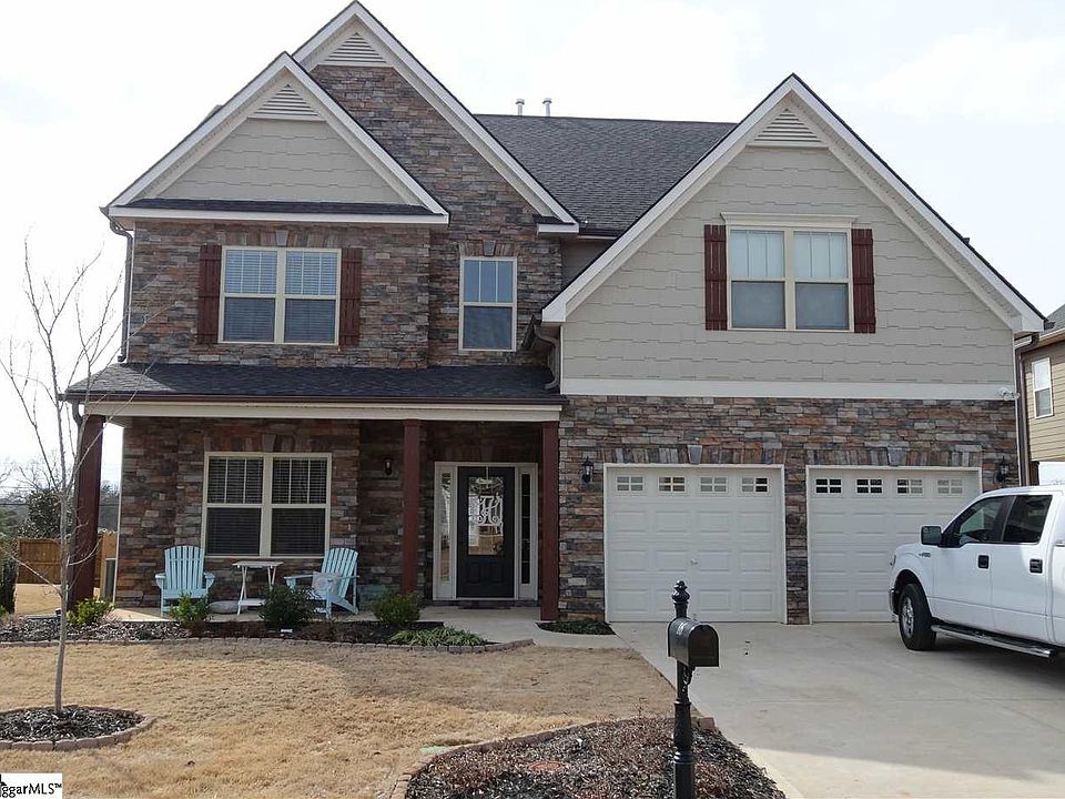 1st image of 16 Ashby Grove Dr
