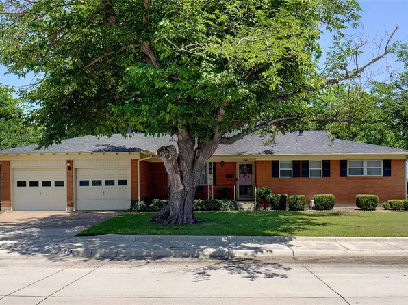 5425 Bonnie Wayne St, Fort Worth, TX 76117