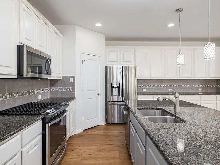 225 Kirkhill St — Photo 33