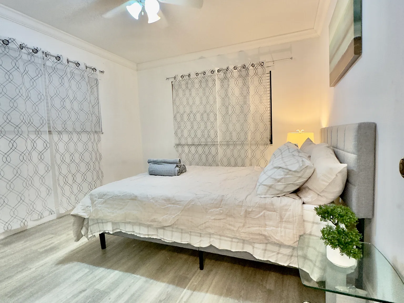 1 bed, 870 sqft, $2,600 — Photo 3