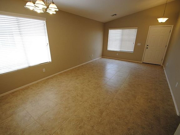 2nd image of 1087 E Monteleone St