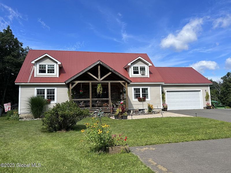 2nd image of 27 Oak Hill Road