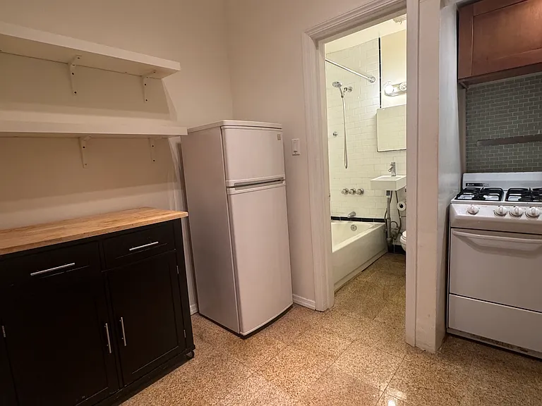 40 W 95th St #3 — Photo 6