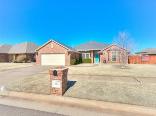 11217 NW 104th St, Yukon, OK 73099