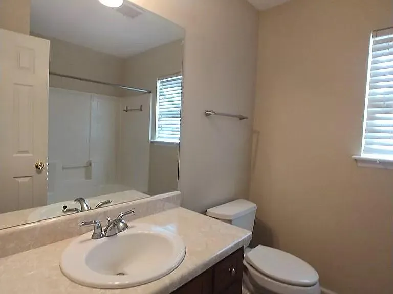 104 Brookfair Ln — Photo 17