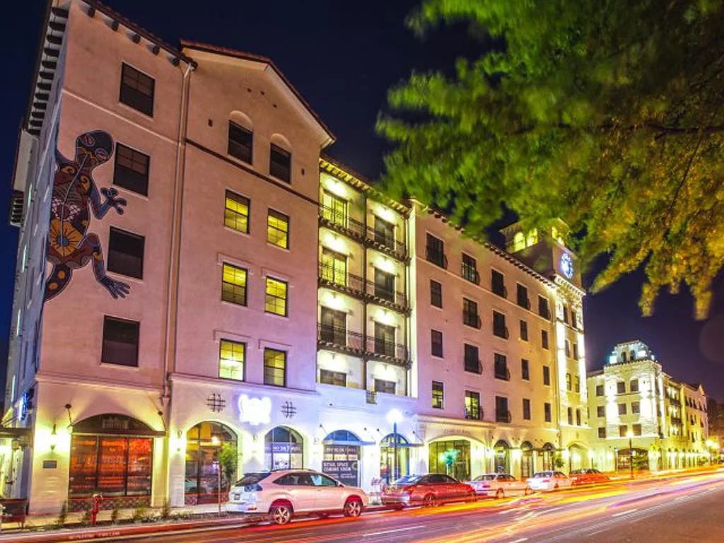 Apartments in Downtown Sacramento | Legado de Ravel - Legado de Ravel