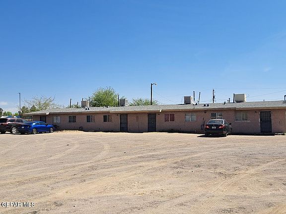 2nd image of 623 NE Davis St #4