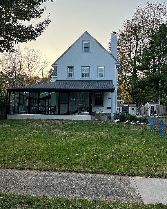 2nd image of 218 Valley Rd