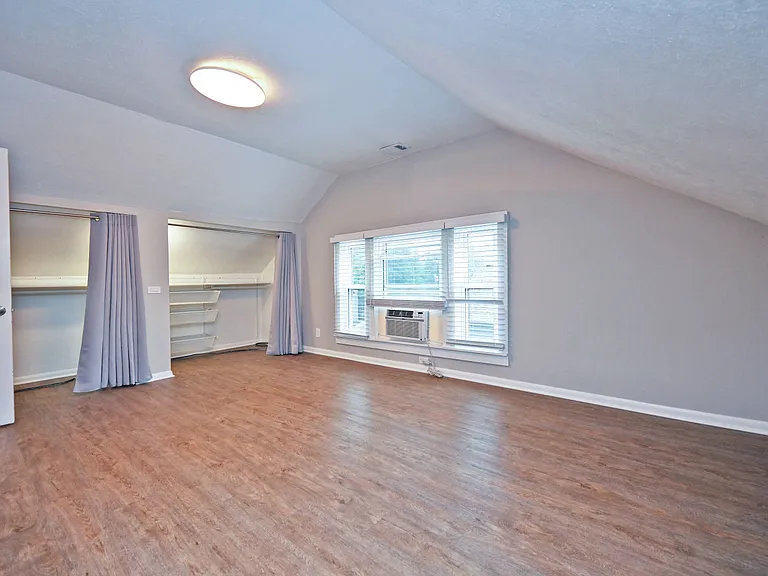 2709 Griffiths Ave — Photo 30