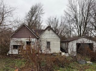 4070-1494 East Rd, Ridge Farm, IL 61870