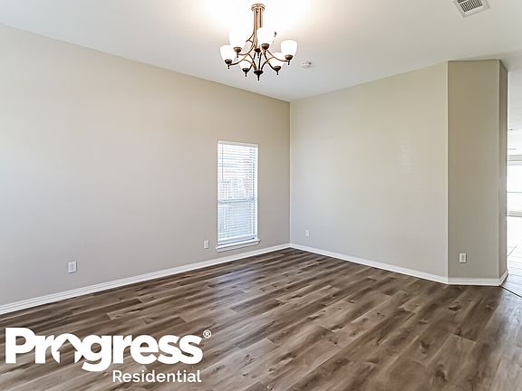 4th image of 1228 Lake Haven Dr