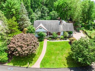 11 Hillside Court, Suffern, NY 10901