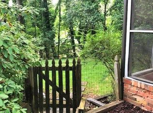 3015 Northampton Dr, Charlotte, NC 28210