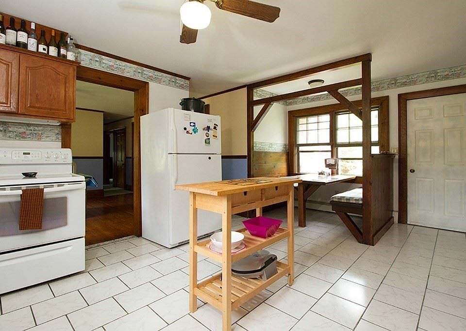 577 Old Harbor Rd, Westport, MA 02790 Zillow