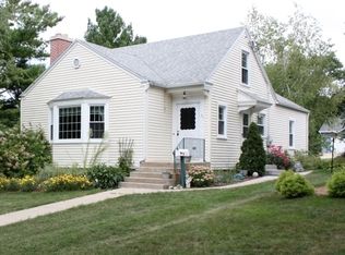 311 Center Ave, Mount Horeb, WI 53572