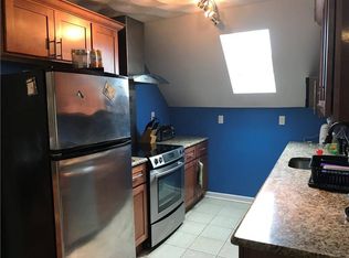 9 Glen St, North Providence, RI 02911