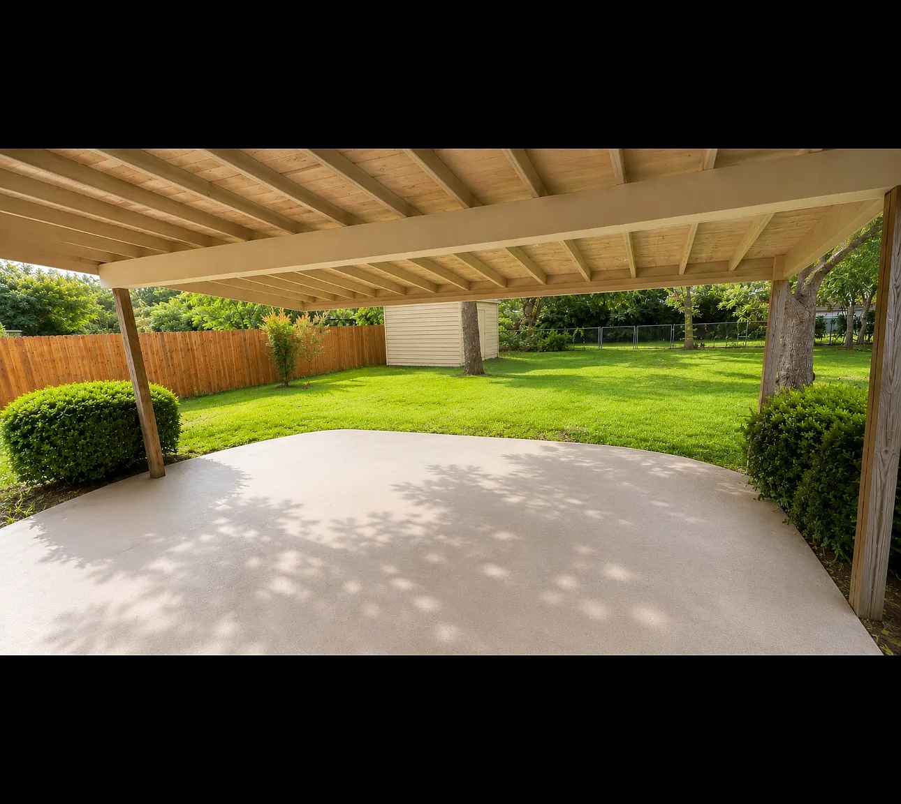 2704 Foxcroft Cir — Photo 4