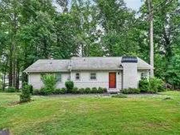 6321 Lakeview Dr, Buford, GA 30518