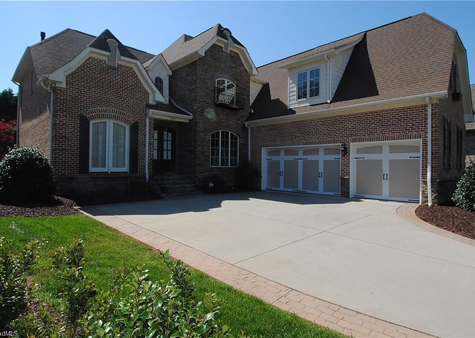1st image of 825 Turnberry Forest Ct