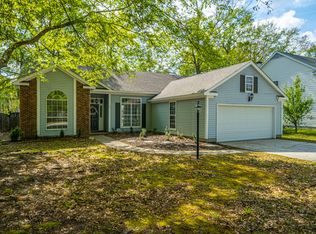 101 Amberside Dr, Goose Creek, SC 29445