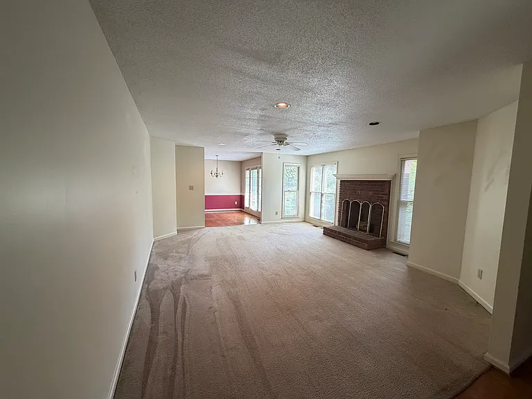 6600 Walnut Cove Dr — Photo 7
